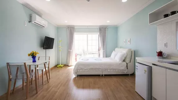 Jeju Jubilee Pension | Jeju Adası - Seogwipo - Jungmun