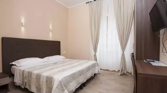 Trinity Luxury Rooms | Lazio - Roma (ve civarı) - Roma Kent Merkezi - Sallustiano