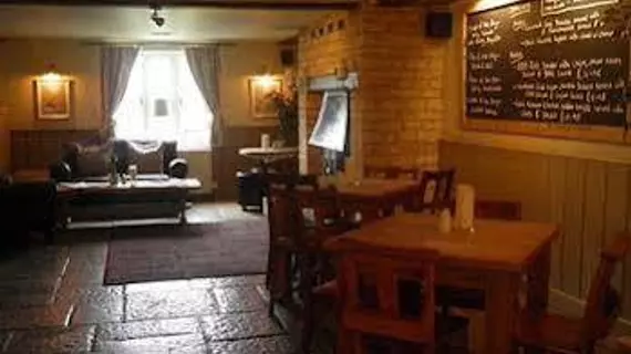 The Chequers | Oxfordshire (kontluk) - Witney