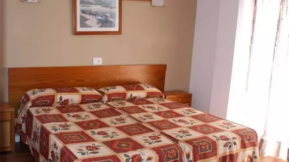 Hostal Arenal Pins | Balearic Adaları - Mayorka Adası - Palma de Mallorca - El Arenal