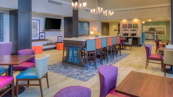 Hampton Inn and Suites Wixom | Michigan - Detroit (ve civarı) - Wixom