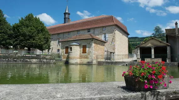 Hôtel Restaurant Vuillot | Bourgogne-Franche-Comte - Saone-et-Loire (bölge) - Cuiseaux