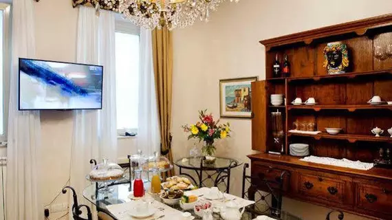 Porta Di Mezzo Luxury B&B | Sicilya - Messina (vilayet) - Taormina Sahili - Taormina - Taormina Kent Merkezi