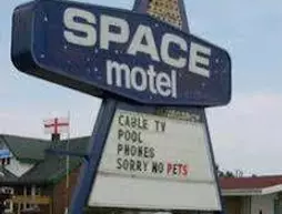 Space Motel | Ontario - Niagara Regional Belediyesi - Niagara Şelalesi (ve civarı), Kanada - Niagara Şelalesi