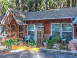 Arrowhead Tree Top Lodge | Kaliforniya - San Bernardino County - Big Bear Gölü (ve civarı) - Lake Arrowhead - Crest Park