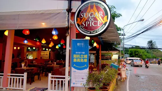 Sugar Inn Phuket | Phuket (ve civarı) - Karon - Kata Plajı