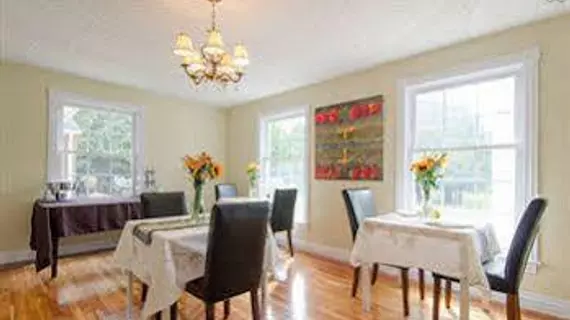 Windsong Manor Bed & Breakfast | Ontario - Ottawa (ve civarı) - Ottawa