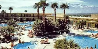 Desert Hot Springs Spa Hotel