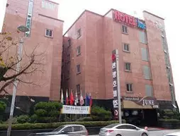 Incheon Airport Hotel June | Gyeonggi - Incheon (ve civarı) - Incheon - Jung-gu