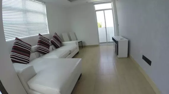 Airport Beach Hotel | Maldivler - Kaafu Atoll - Hulhumalé Adası