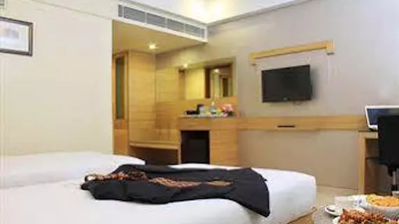 Hotel CRN Canary Sapphire | Karnataka - Bengaluru (ve civarı) - Bengaluru - Bangalor Şehir Merkezi