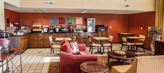 Red Roof Inn and Suites Oxford | Alabama - Oxford (ve civarı) - Oxford