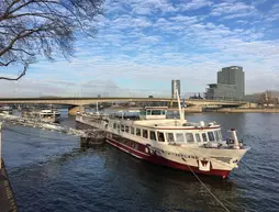 KNM MS Switzerland II Dusseldorf | Kuzey Ren-Westfalia - Düsseldorf (ve civarı) - Düsseldorf - City North