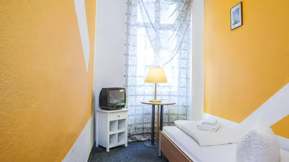 Hotel-Pension Insor | Berlin (ve civarı) - Friedrichshain-Kreuzberg - Friedrichshain