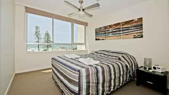 Burleigh Beach Tower | Queensland - Gold Coast (Altın Sahil) - Burleigh Heads