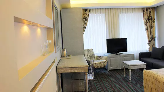 Taksim Santa Lucia Hotel |  Istanbul  - Beyoğlu - Sütlüce Mahallesi