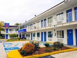 Motel 6 Camp Springs | Maryland - College Park (ve civarı) - Camp Springs