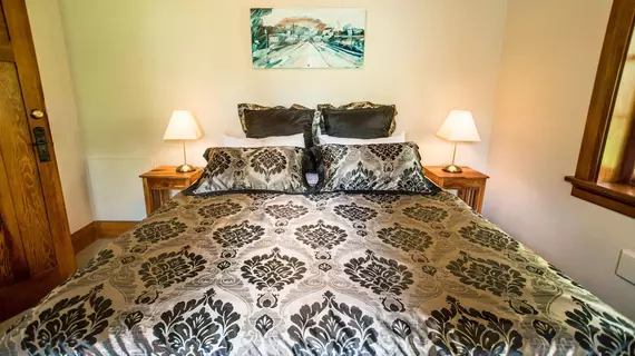 Hartley Homestead Boutique Bed & Breakfast | Otago - Central Otago District - Clyde