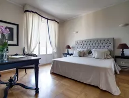 Kometa Suites and Apartments | Toskana - Floransa (il) - Floransa - Santissima Annunziata