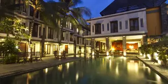 Casa Padma Hotel & Suites