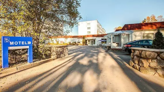 Kirovskie Dachi Motel | Leningrad Bölgesi - Vyborg