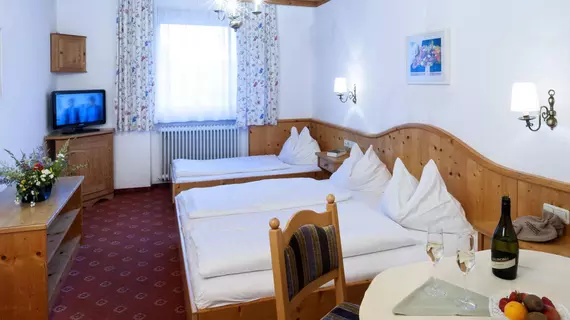 Hotel Gasthof Zum Kirchenwirt | Salzburg (eyalet) - Hallein - Puch bei Hallein