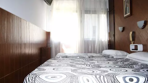 Hostal Sanmar | Katalonya - Girona İli - Alt Empordà - Figueres