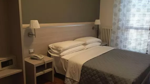 Hotel Primavera | Piedmont - Turin (ve civarı) - Moncalieri