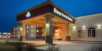 Days Inn & Suites Whitecourt