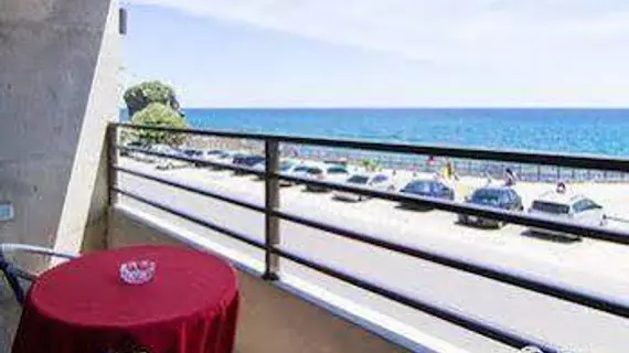 Jing Guan Hotel | Pingtung İlçesi - Hengchun - Eluan - Yelken Kayası Plajı