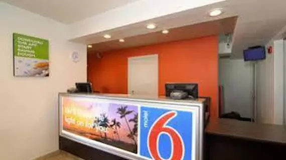 Motel 6 Palm Springs North | Kaliforniya - Imperial County - Palm Springs (ve civarı) - Palm Springs