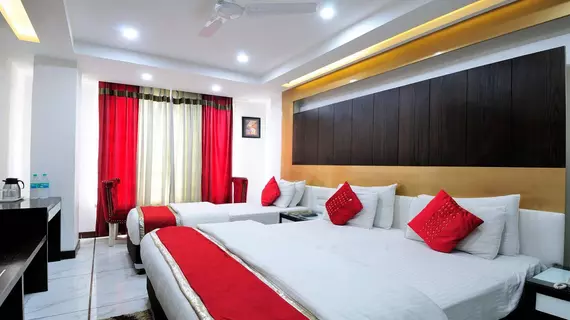 Hotel Le Benz | Batı Delhi - Ulusal Eyalet Başkenti Delhi - Delhi (ve civarı) - Yeni Delhi - Paharganj