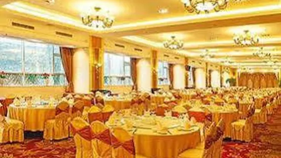 Railway Commercial Hotel | Sişuan - Chengdu - Jinniu