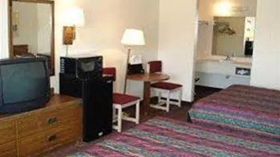 Econo Lodge | Oklahoma - Chandler