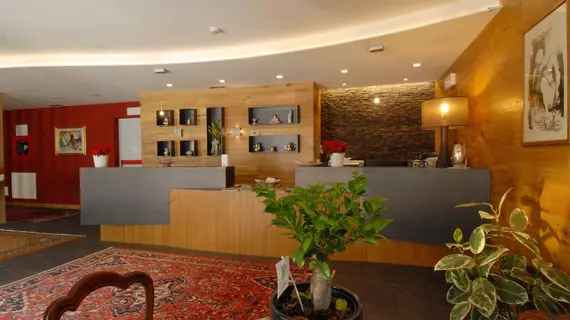 Hotel Garni Vittoria | Trentino-Alto Adige - Trento İli - Primiero San Martino di Castrozza - Tonadico