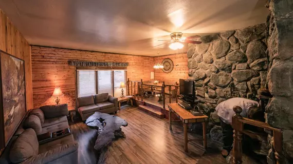 Elk Cottage at Grey Squirrel Resort | Kaliforniya - San Bernardino County - Big Bear Gölü (ve civarı) - Big Bear Lake