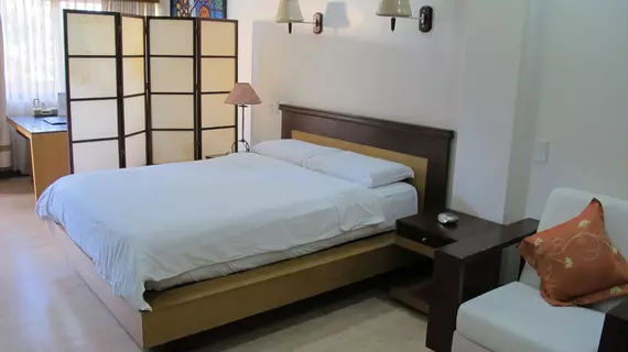 Hollywood Suites | Mactan Island - Lapu-Lapu