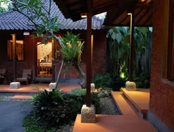 Nurada Cottage | Bali - Ubud - Kedewatan