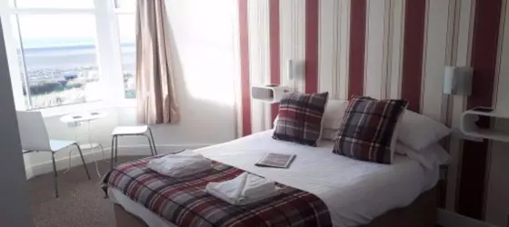 Balmoral Guest House | Lancashire (kontluk) - Morecambe