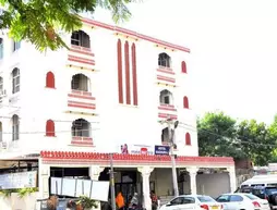 Hotel Raghuraj Palace | Racastan - Jaipur Bölgesi - Jaipur