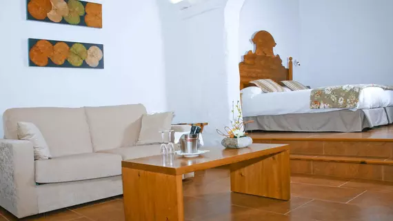 Hotel Rural Binigaus Vell | Balearic Adaları - Menorca - Es Migjorn Gran