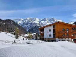 Boutique Hotel Nives | Trentino-Alto Adige - Güney Tirol (il) - Selva di Val Gardena