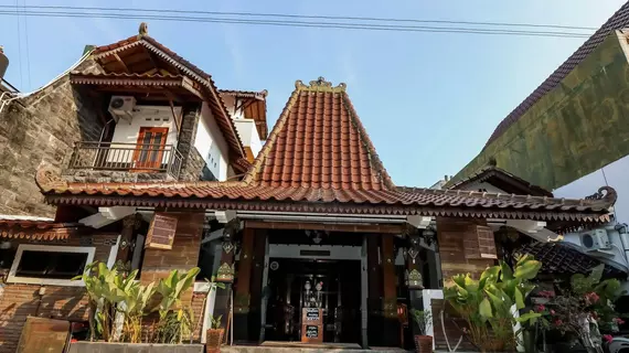 NIDA Rooms Griya Candisari Tugu Jogja at Kembang Deso Guest House | Yogyakarta Özel Bölgesi - Yogyakarta (ve civarı) - Depok