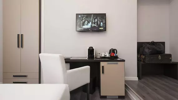 Arenula Suites | Lazio - Roma (ve civarı) - Roma Kent Merkezi - Navona