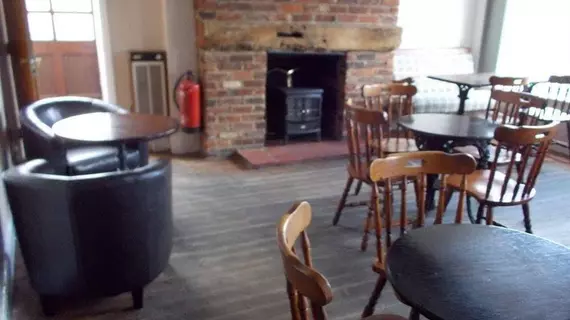 Kings Head Inn Acle | Norfolk (kontluk) - Norwich - The Broads Ulusal Parkı