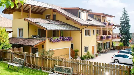 Residence Sonneck | Trentino-Alto Adige - Güney Tirol (il) - Martello