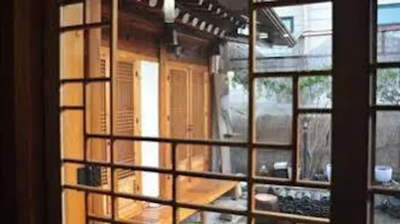 HueAhn Guesthouse | Gyeonggi - Seul (ve civarı) - Jongno - Bukchon Hanok Köyü