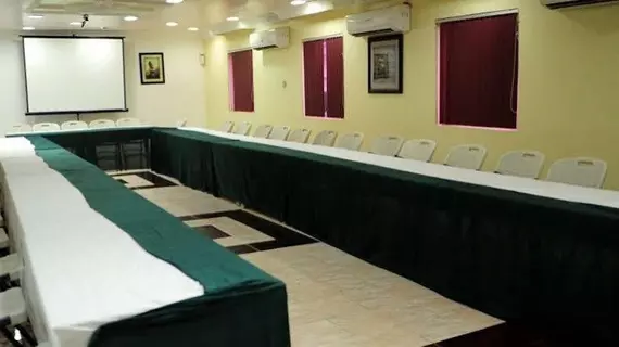 Reliance Royal Suites | Lagos (ve civarı) - Lagos - Onigbongbo - Ikeja