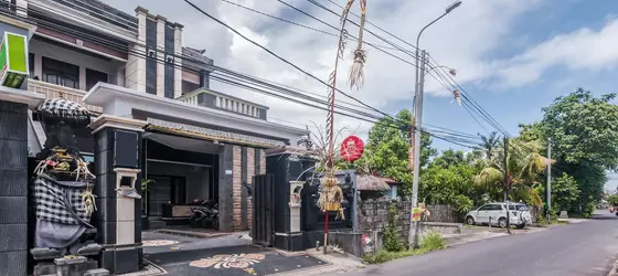 Denays House | Bali - Jimbaran - By Pass Ngurah Rai