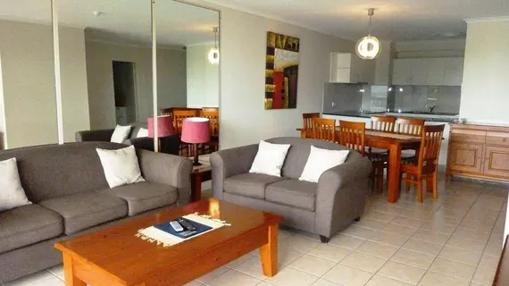 Coral Towers Holiday Suites | Queensland - Cairns - Cairns (ve civarı) - Cairns North